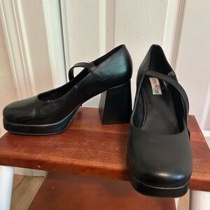 Steve Madden Black Platform Mary Jane’s